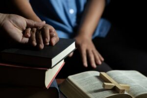 Article : Comment éduquer des enfants qui aiment le Seigneur ?